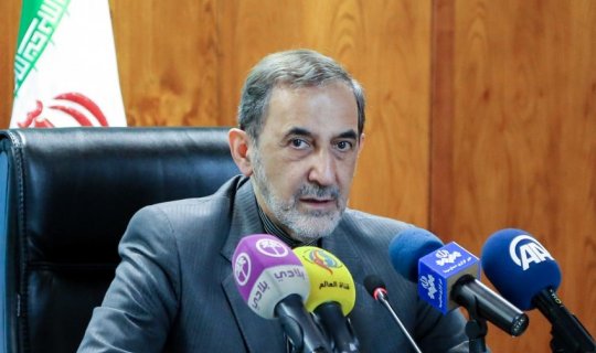 Xameneinin müşaviri: “Ermənistan işğal etdiyi Azərbaycan torpaqlarından çıxmalıdır”