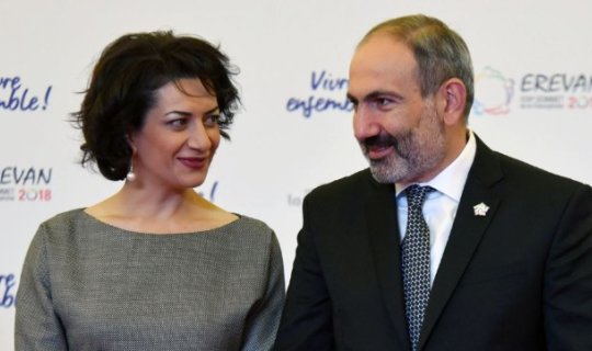 Azərbaycanlı haker Paşinyanın həyat yoldaşının hesabını sındırdıxa0- FOTO