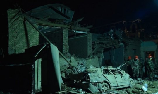 Düşmən Gəncəyə raket atıb, sakinlər arasında ölənlər və yaralananlar var - FOTO