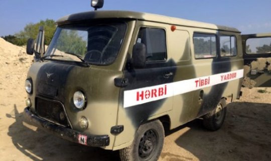 Düşmən Suqovuşanda erməni cəsədlərini yığan sanitar maşını vurub
