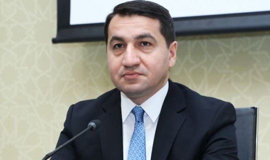 Hikmət Hacıyev Paşinyanı Səddam Hüseynlə müqayisə etdi - FOTO