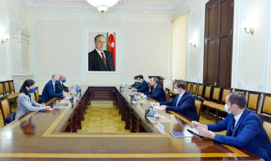 xa0Baş Prokuror Avropa İttifaqının nümayəndəsinə erməni təxribatı barədə məlumat verdi - FOTO