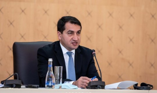 Hikmət Hacıyev: “Ermənistan tərəfindən atılan “Smerç” yaşayış evinin həyətinə düşüb”