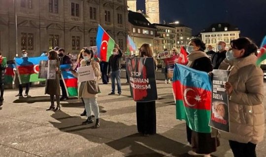 Sürixdə Gəncə və Bərdə terroruna etiraz edilib - FOTO