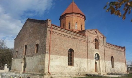 Azərbaycan kilsələri tikir, Ermənistan məscidlərdə donuz saxlayır - ŞƏRH