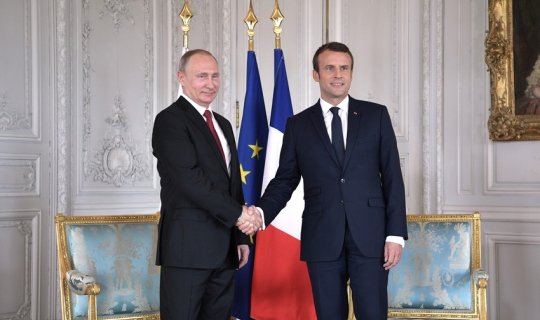 Putin və Makron Dağlıq Qarabağdakı vəziyyəti müzakirə edib