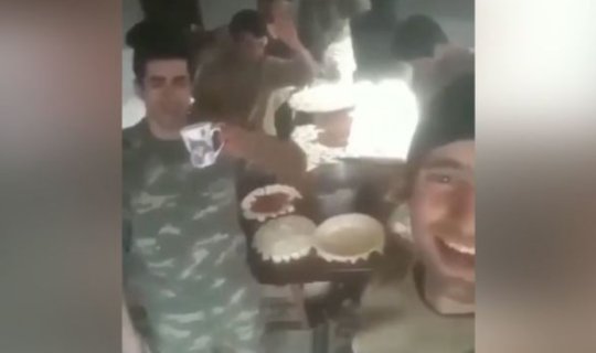Şuşada xəngəl bişirən əsgərlərimiz - VİDEO