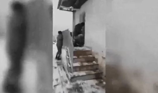 Tarix yazan hərbçilərimizin Şuşada qartopu əyləncəsi - VİDEO