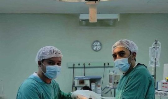 Cəbhəyə yollanmış həkim İnar Seyidov: “O əsgərlər üçün gecə-gündüz işləməyə hazır idik!”