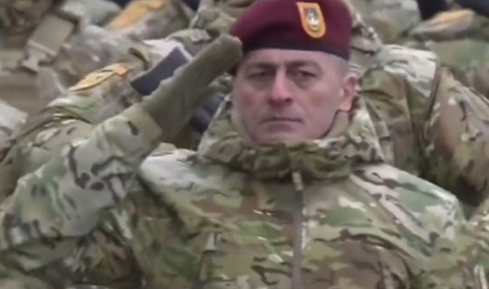Paradda qoşun növlərinə onlar rəhbərlik etdi - ADLAR