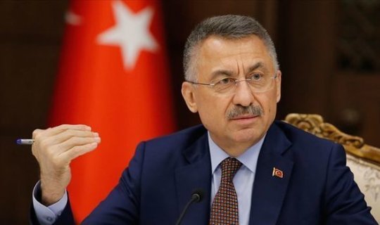 Türkiyə prezidentinin köməkçisi Zəfər Paradından yazdı