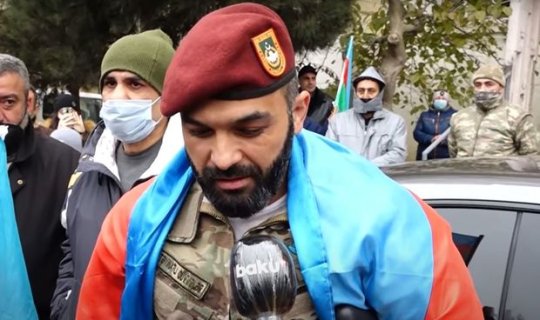 44 günlük Vətən müharibəsində yaralanan mayorumuz evinə qayıtdı - VİDEO