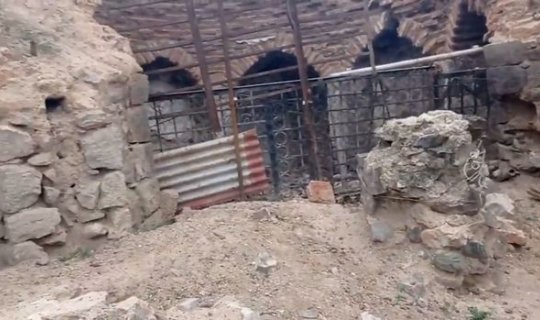 Düşmən Cəbrayılda tarixi abidəni məhv edib -xa0VİDEOxa0