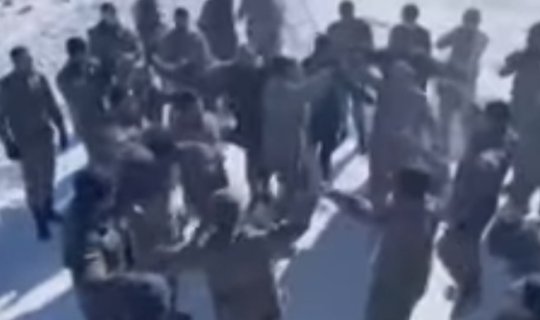 Azərbaycan hərbçiləri Göyçə gölü yaxınlığında “Nə oldu Paşinyan” deyib rəqs etdi – VİDEO