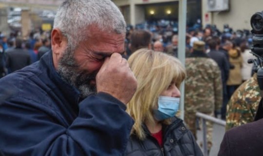 Ermənistan vətəndaşları itkin düşən daha 540 hərbçisini axtarır