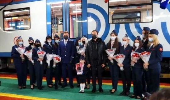 Moskva metrosunda ilk: Qadın maşinistlər işə başladılar - FOTO/VİDEO