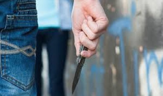 Bakıda qonşu qonşusunu bıçaqlayıb