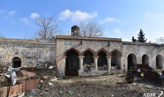 Pənahəli xanın sarayı erməni vandalizminə məruz qalıb - FOTO