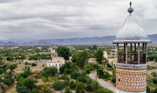 Gürcü telejurnalist: “Ağdamda dini və mədəniyyət ocaqları məhv edilib” - FOTO