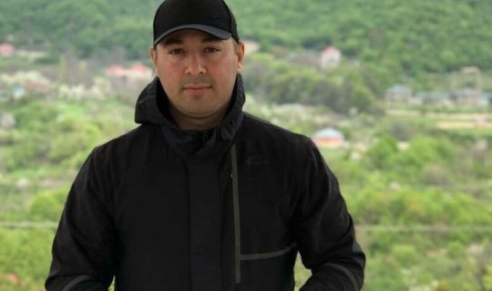 Sibirdə kasıblara meyvə paylayan azərbaycanlı necə məşhurlaşdı? - FOTO