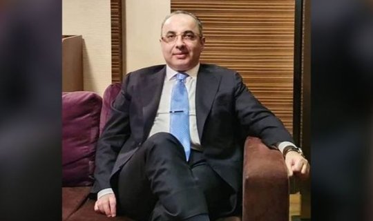 “İdeal” mağazalar şəbəkəsinin keçmiş sahibi həbs olundu