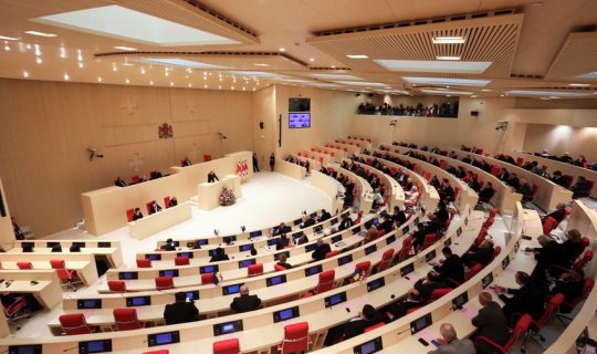Qarabağ məsələsi Gürcüstan parlamentində müzakirə olunacaq