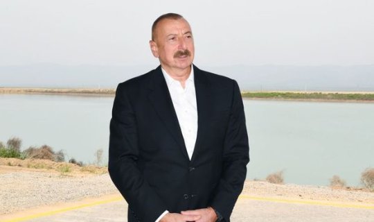 Prezident: “Rusiya mətbuatındakı “İsgəndər-M” raketləri ilə bağlı cəfəng versiyaları təsadüfi hesab etmirəm”
