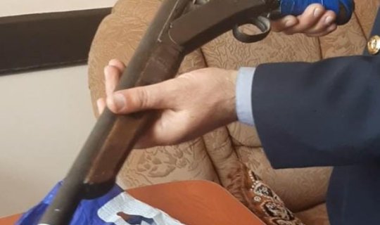 Narkotik maddə ilə saxlanılan şəxsdən silah aşkarlandı