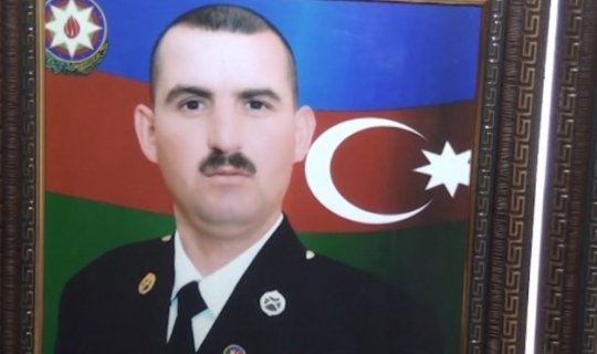 Polad Həşimovla birgə döyüşmüş şəhid gizir - VİDEO