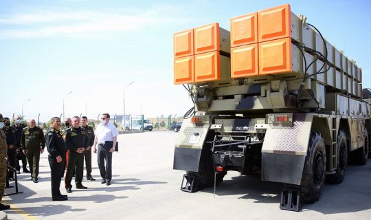 Zakir Həsənov və Viktor Xrenin “Polonez” raketlərinə baxış keçirib - FOTO