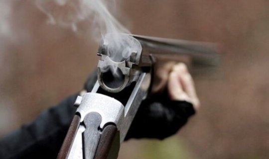 Qaxda polis əməkdaşına odlu silahdan atəş açılıb, yaralanan var - YENİLƏNİB