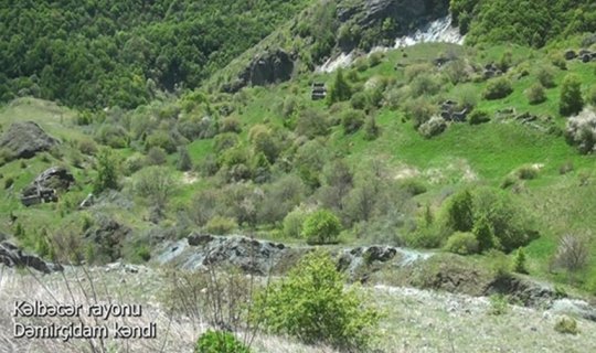Kəlbəcərin Dəmirçidam kəndindən görüntülər