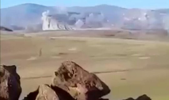 Düşmənin Şuşanı bombaladığı anlar - VİDEO