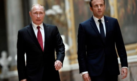 Putin Makronla Qarabağı müzakirə edib