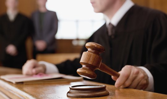Bakıda arvadını öldürən şəxsin məhkəməsi başlayır