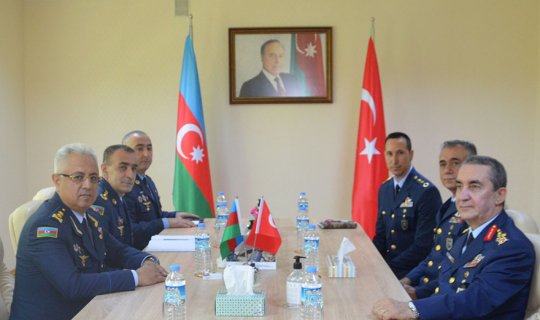 Azərbaycan və Türkiyə Hərbi Hava qüvvələri arasında əlaqələrin genişləndirilməsi məsələləri müzakirə edilib - VİDEO