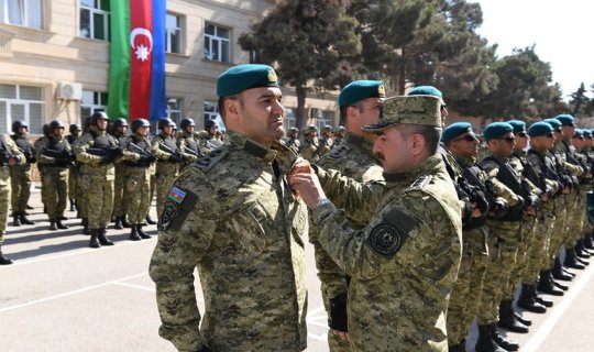Azərbaycan sərhədçilərinə orden və medallar təqdim edilib