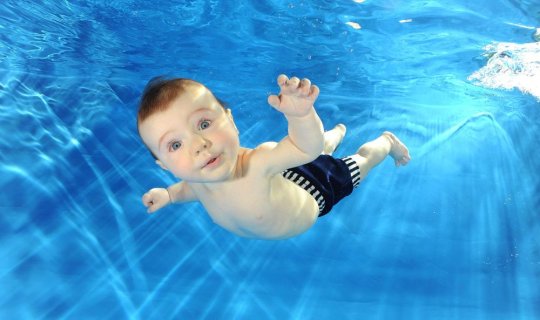 Dəniz və ya hovuzlardan uşaqlara bu xəstəliklər keçir - Pediatrdan xəbərdarlıq