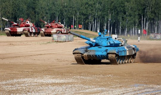 Hərbçilərimiz “Tank biatlonu” müsabiqəsində ilk yarışa başlayıblar - FOTO