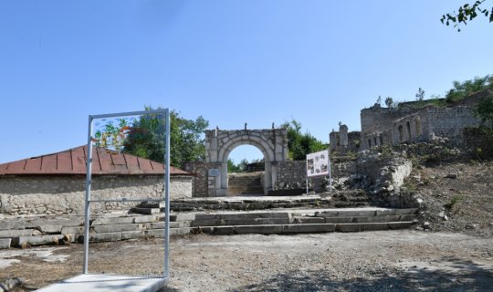 Azərbaycan Prezidenti Üzeyir Hacıbəylinin Şuşa şəhərindəki ev-muzeyində aparılacaq işlərlə tanış olub - YENİLƏNİB/FOTO
