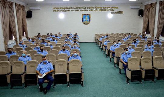 Azərbaycan Ordusunda hərbi qulluqçular üçün seminarlar keçirilir