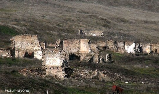 Füzuli rayonunda ermənilərin viran qoyduğu daha bir kənddən görüntülər - VİDEO