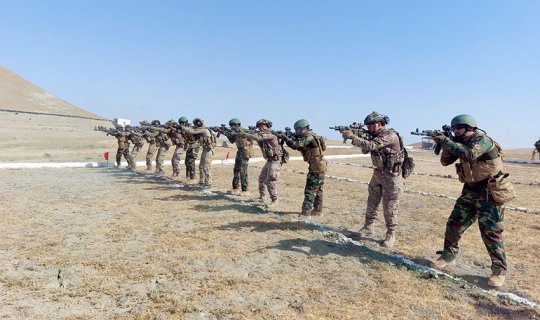 Azərbaycan, Türkiyə və Pakistan xüsusi təyinatlıları təlimdə müxtəlif silahlardan atəş açıb - FOTO/VİDEO