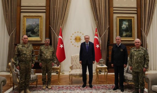 Türkiyə Prezidenti Azərbaycan generalları ilə görüşdü