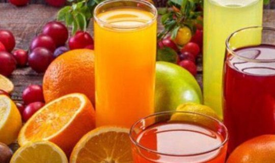 Koronavirusdan sonra bədəni bərpa edən şirələr - Nə içməli?