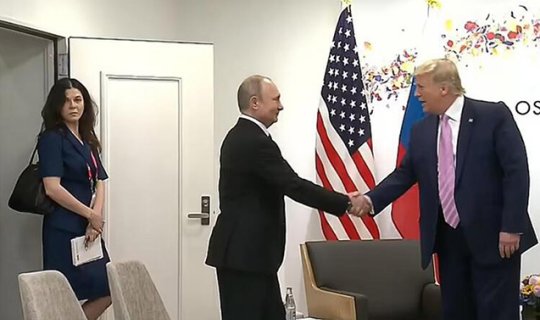 Putinin rəsmi görüşlərə apardığı cazibədar qadın kimdir? - FOTOLAR