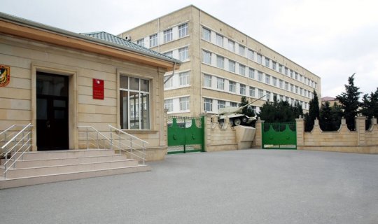 Müdafiə Nazirliyi müddətdən artıq həqiqi hərbi xidmət keçmək istəyənlərin qəbulunu elan edir