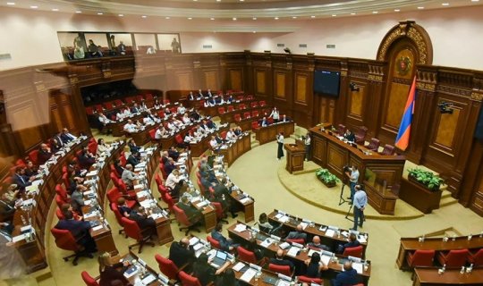 Ermənistan parlamentində Azərbaycanla bağlı qapalı iclas
