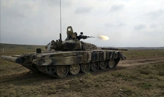 Azərbaycan Ordusunun tank bölmələri döyüş atışları icra edib - VİDEO