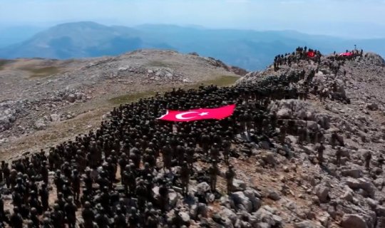 Türkiyə və Azərbaycan komandoları Davraz dağının zirvəsini fəth ediblər